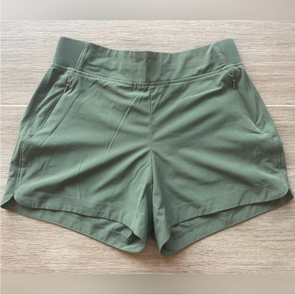 CALIA by Carrie Underwood Green Athletic Shorts
